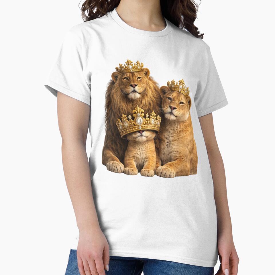 Royal Lion Golden Crown. by Nika Art Studio